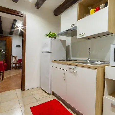 Apartamento Art Dreams Teatro Italia