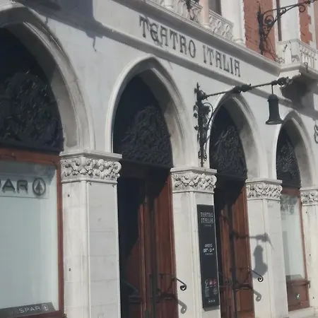 Art Dreams Teatro Italia Daire *